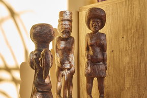 Figuren aus Holz